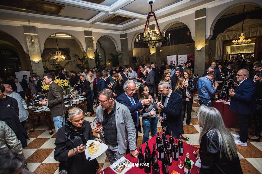 God Save The Wine al Vinitaly: Serata speciale a Due Torri Hotel*****L Verona